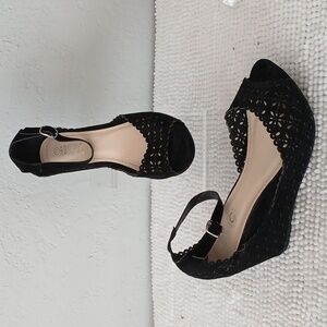 Rouge Helium platform sandals